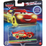 Zabawka CARS GLOW RACERS AUTA POJAZD ŚWIECĄCY W CIEMNOŚCI  - kolekcjonerska Mattel premium dla dzieci