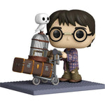 Funko POP Harry Potter 135 - widok opakowania z tyłu - Harry z wózkiem na Peronie 9¾